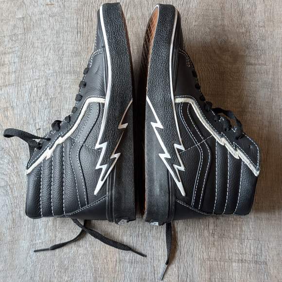 Vans Sk8-Hi Bolt NWOT Black And White Men\'s 6.5 Women\'s 8